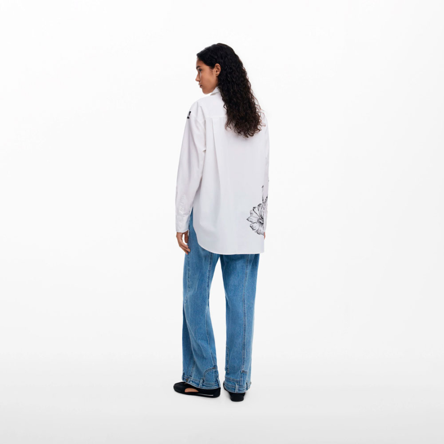 camisa-desenhada-pelo-sr-christian-lacroix camisa-desenhada-pelo-sr-christian-lacroix