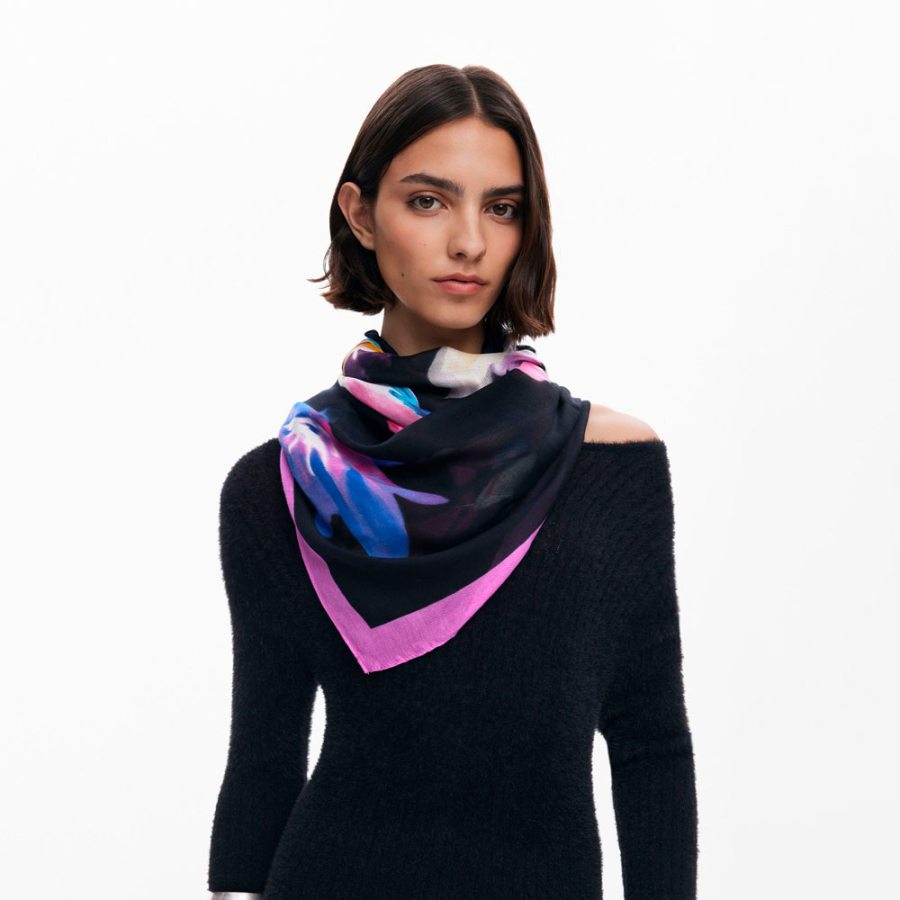 foulard-rectangulaire-fleuri foulard-rectangulaire-fleuri