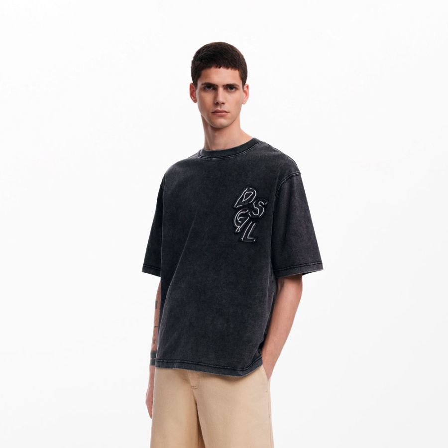 mickey-mouse-jeans-t-shirt