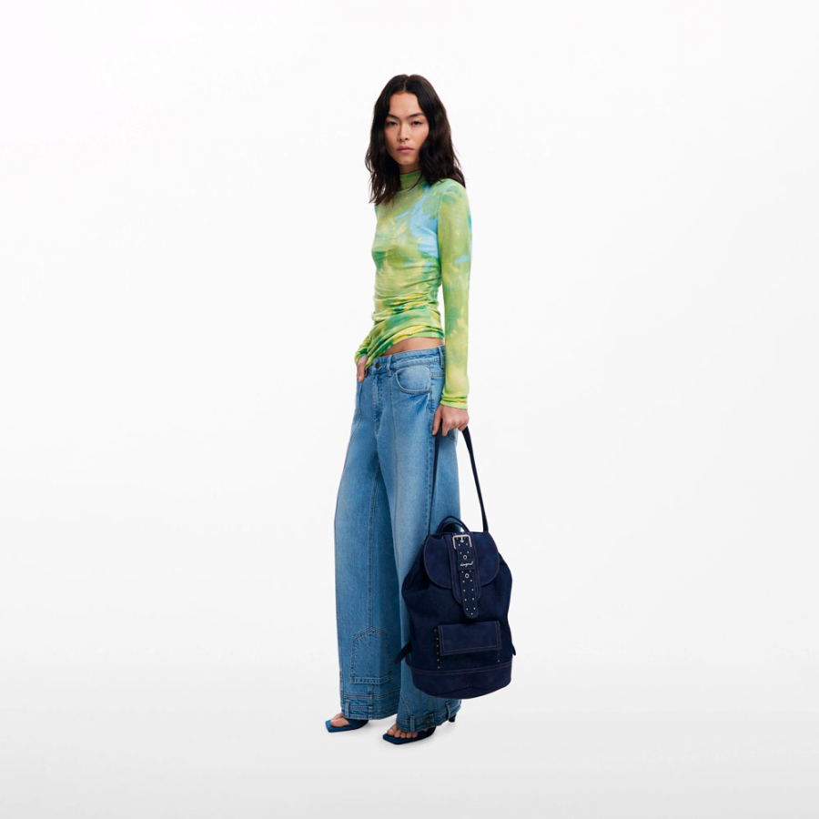 zaino-medio-convertibile-in-denim zaino-medio-convertibile-in-denim