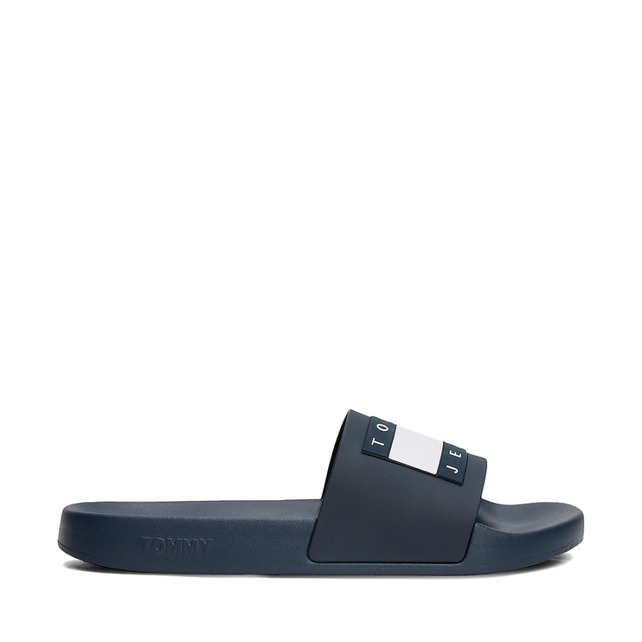 chanclas-con-logo-engomado