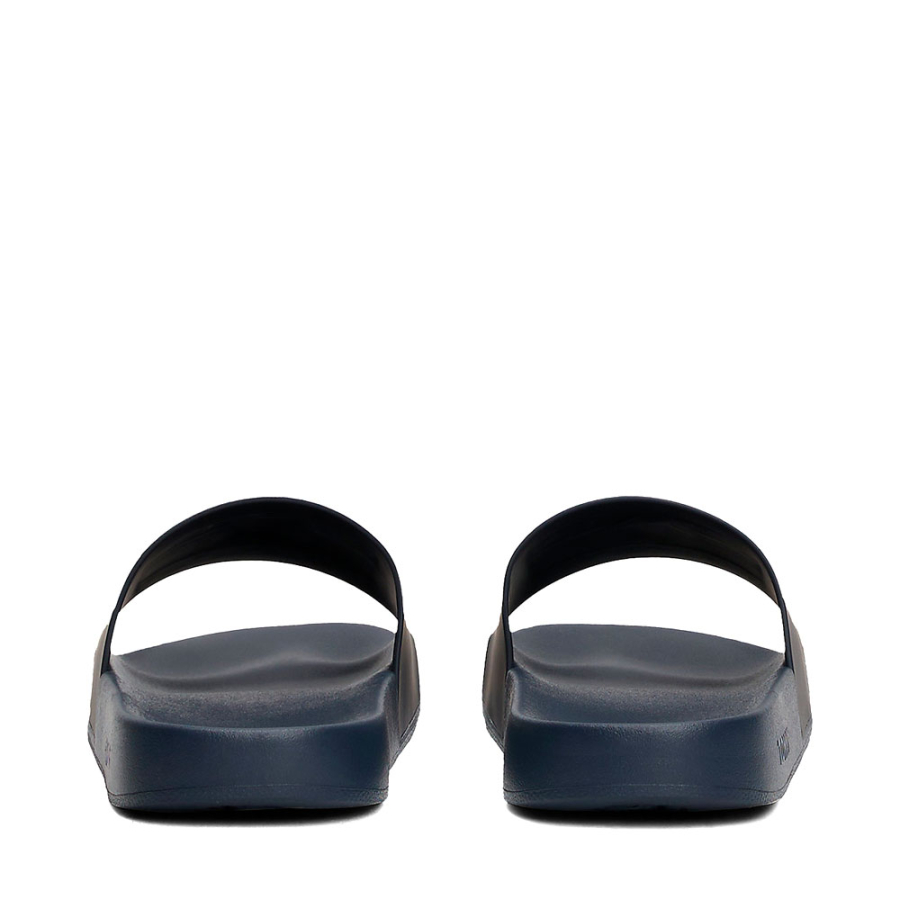 flip-flops-with-rubberized-logo