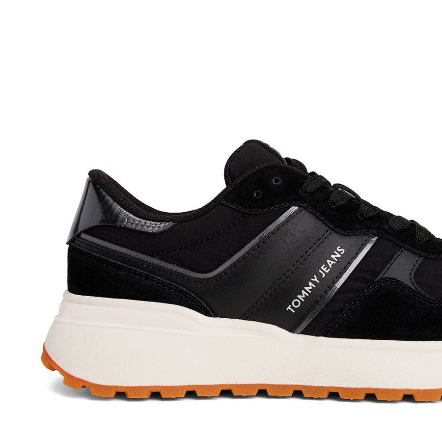 sneakers-in-pelle-scamosciata-con-mix-di-texture sneakers-in-pelle-scamosciata-con-mix-di-texture