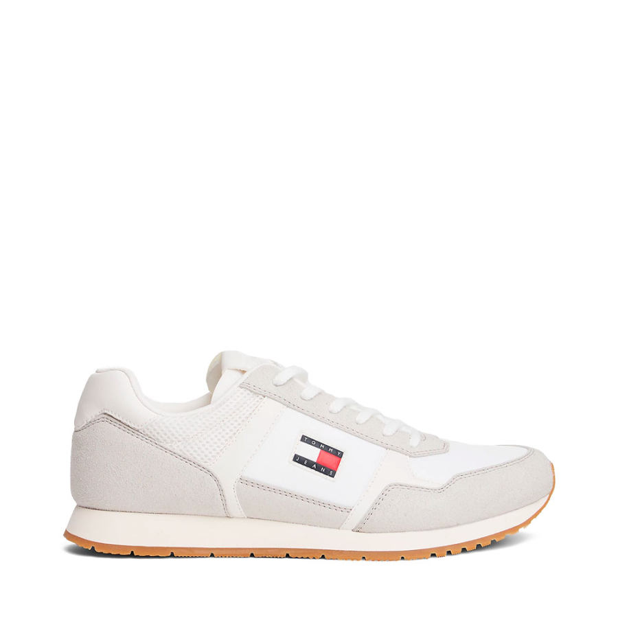 zapatillas-con-mezcla-de-texturas