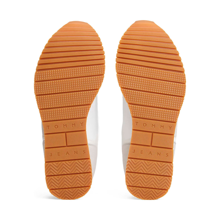 zapatillas-con-mezcla-de-texturas