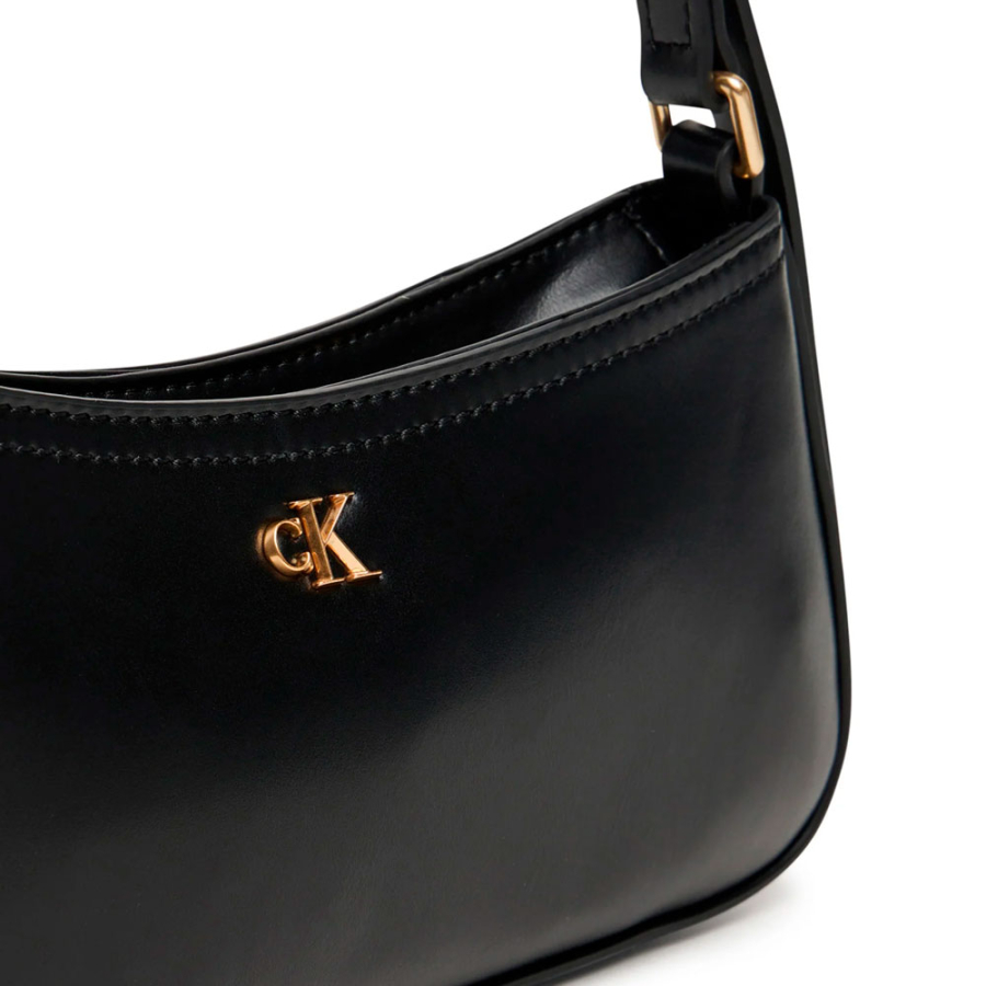 bolso-de-hombro-con-herraje-con-logo-monograma
