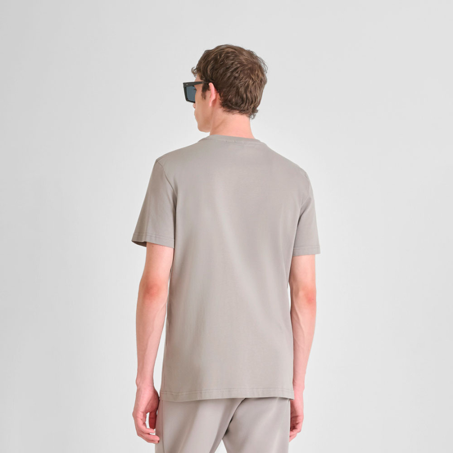 camiseta-de-ajuste-regular-con-estampado-de-goma-con-logotipo