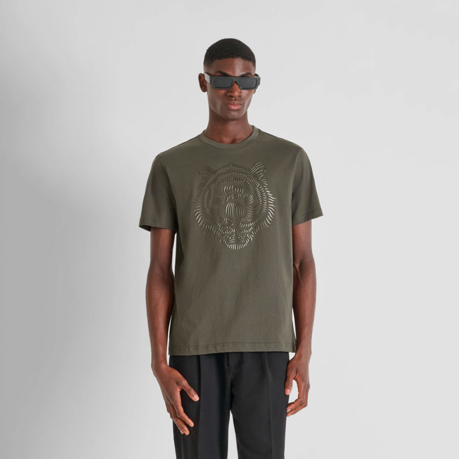 regular-fit-t-shirt-with-reflective-tiger-print