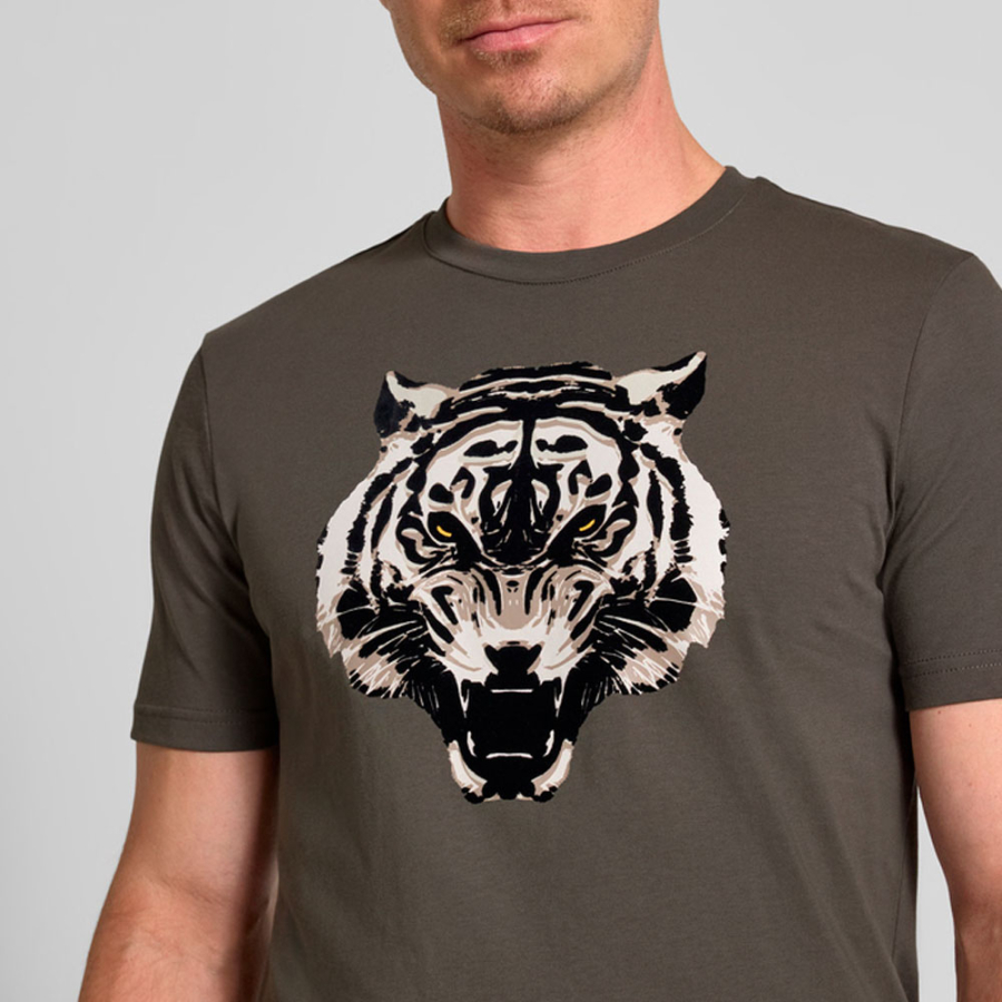 camiseta-regular-fit-com-estampa-de-tigre