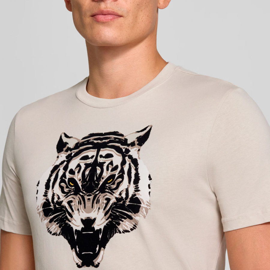 camiseta-regular-fit-com-estampa-de-tigre