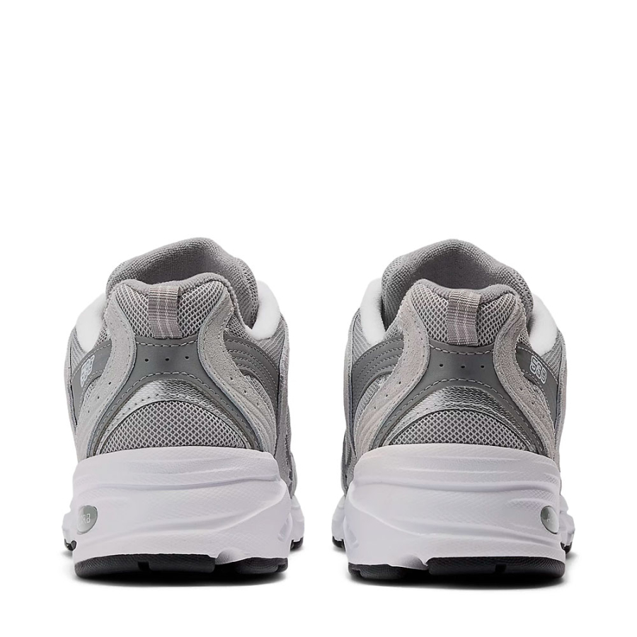 sneakers-530