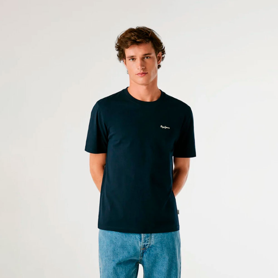 camiseta-com-logotipo-bordado-de-corte-regular