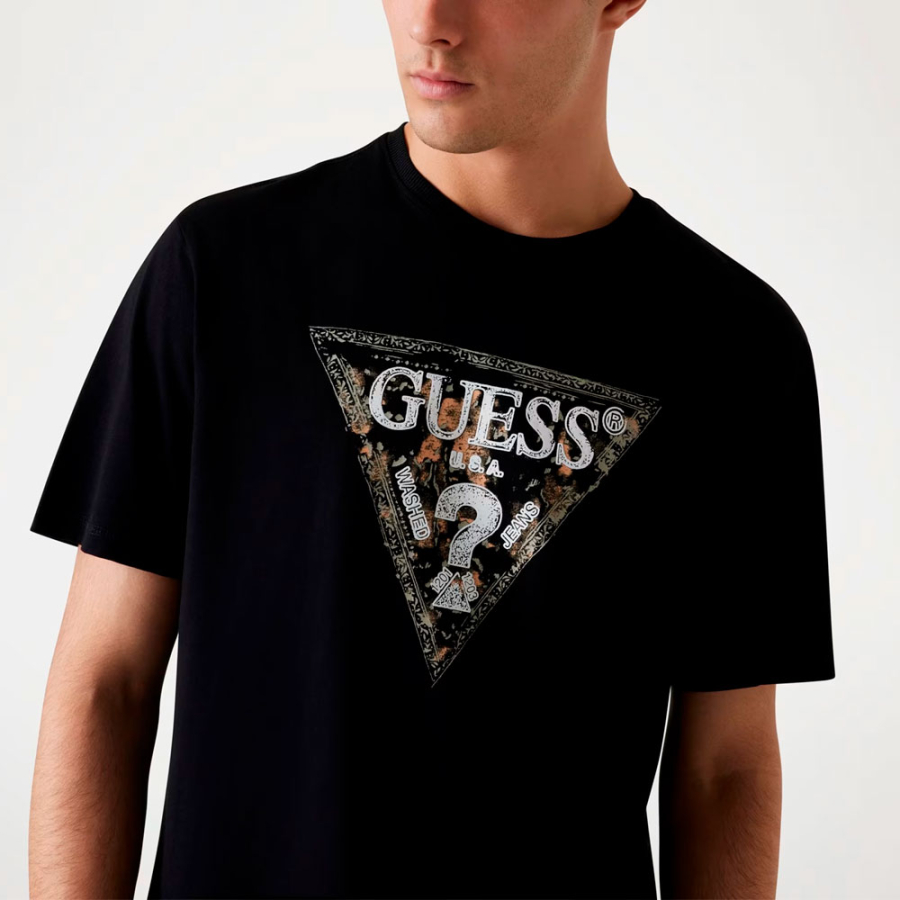 camiseta-logotipo-triangulo