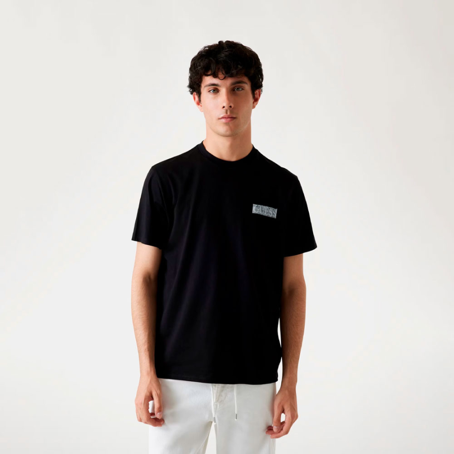 t-shirt-con-logo-oversize-sul-retro