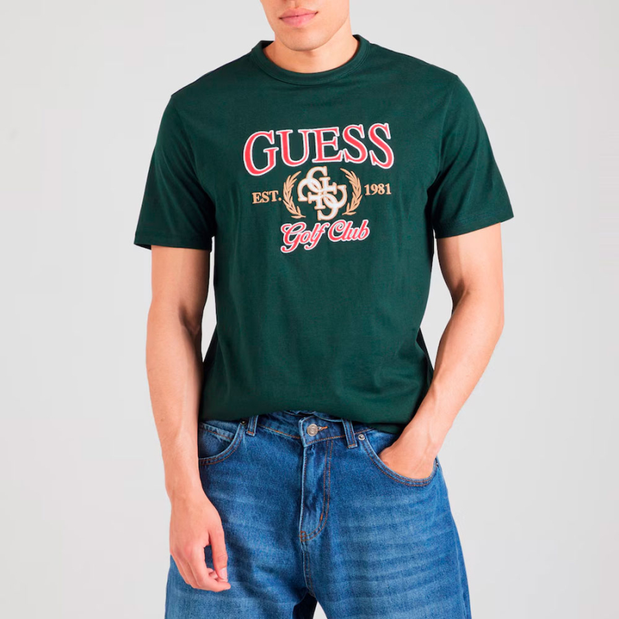 camiseta-con-logotipo-bordado