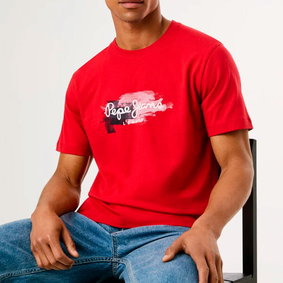 t-shirt-mit-logo-print-in-normaler-passform