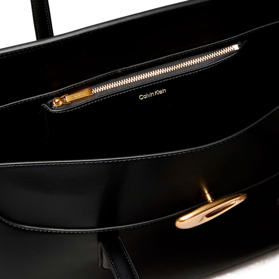 tote-bag-with-top-flap tote-bag-with-top-flap