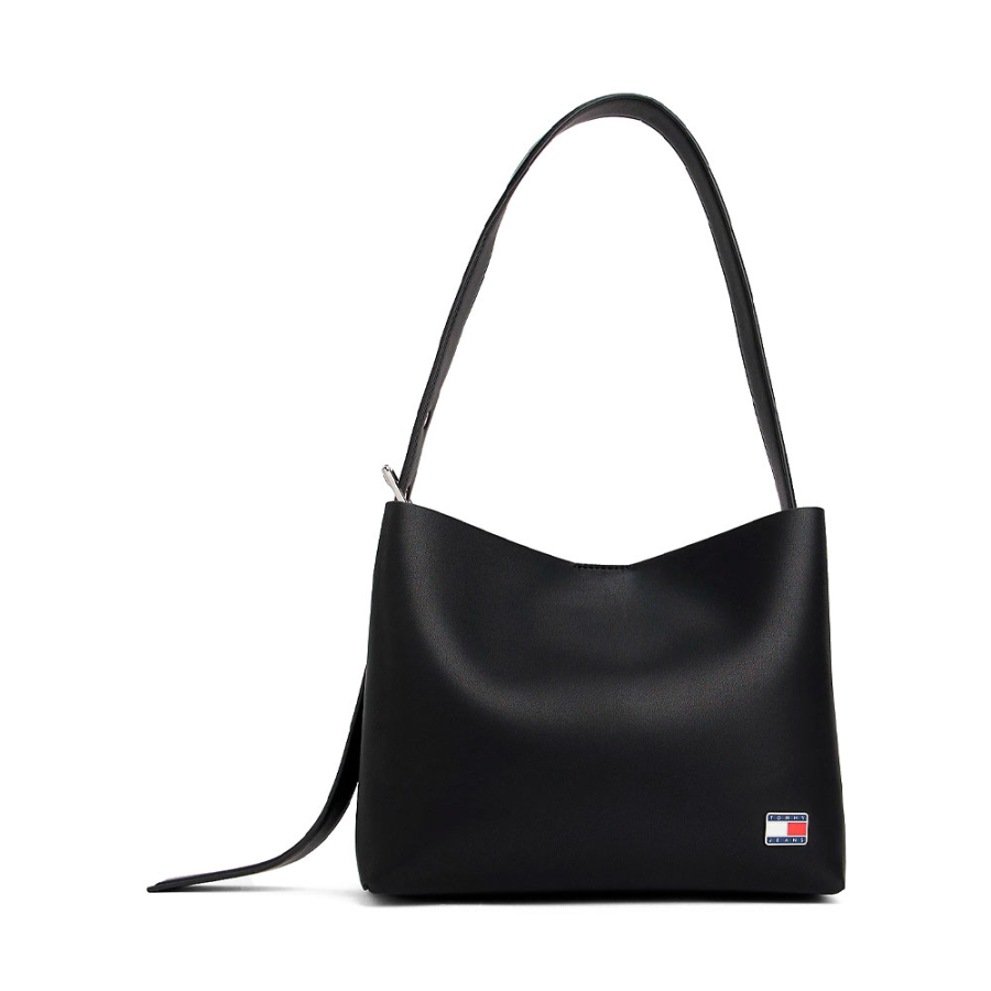 bolso-hobo-con-insignia-del-logo bolso-hobo-con-insignia-del-logo