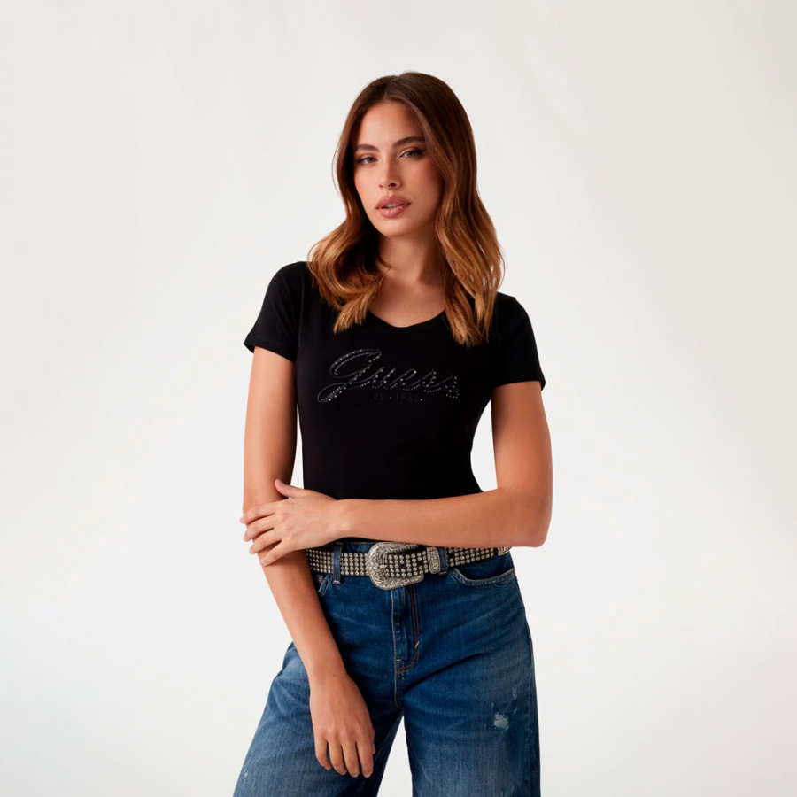 t-shirt-with-embroidered-logo t-shirt-with-embroidered-logo