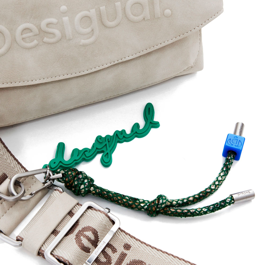 bolso-logo-3d-solapa-mediano