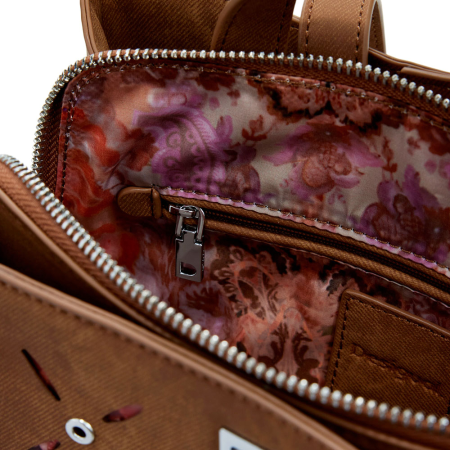 kleiner-rucksack-mit-lochmuster-und-nieten kleiner-rucksack-mit-lochmuster-und-nieten