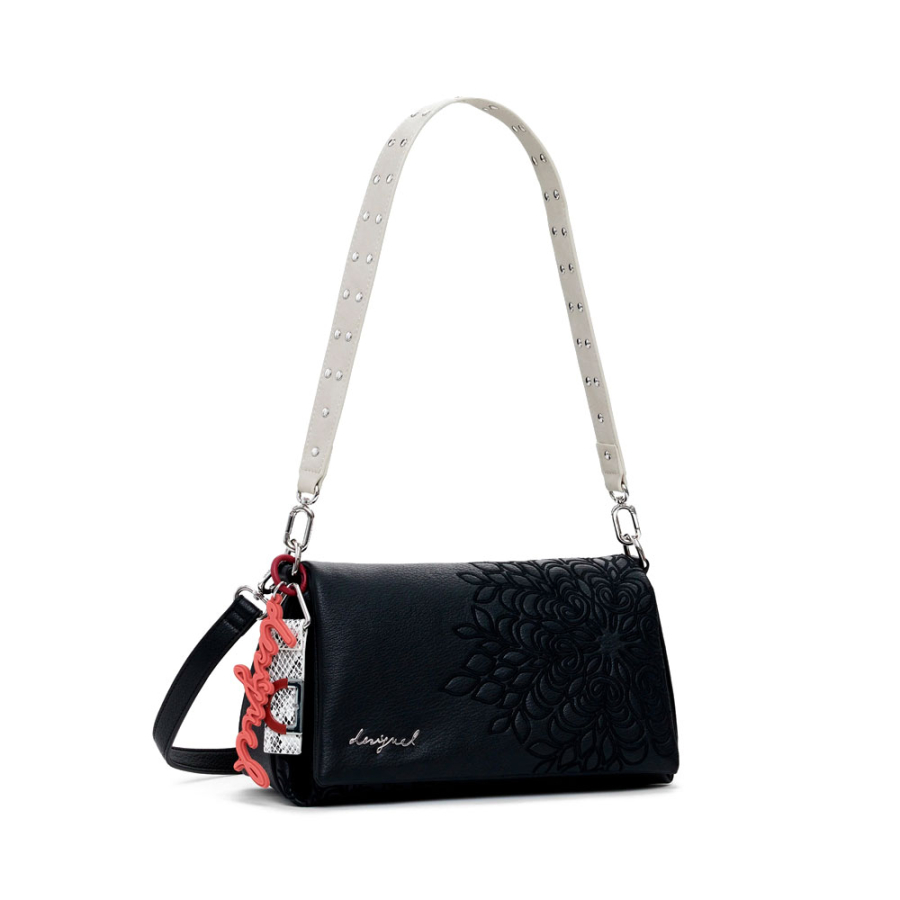 bolsa-de-ombro-media-com-efeito-couro-bordado bolsa-de-ombro-media-com-efeito-couro-bordado