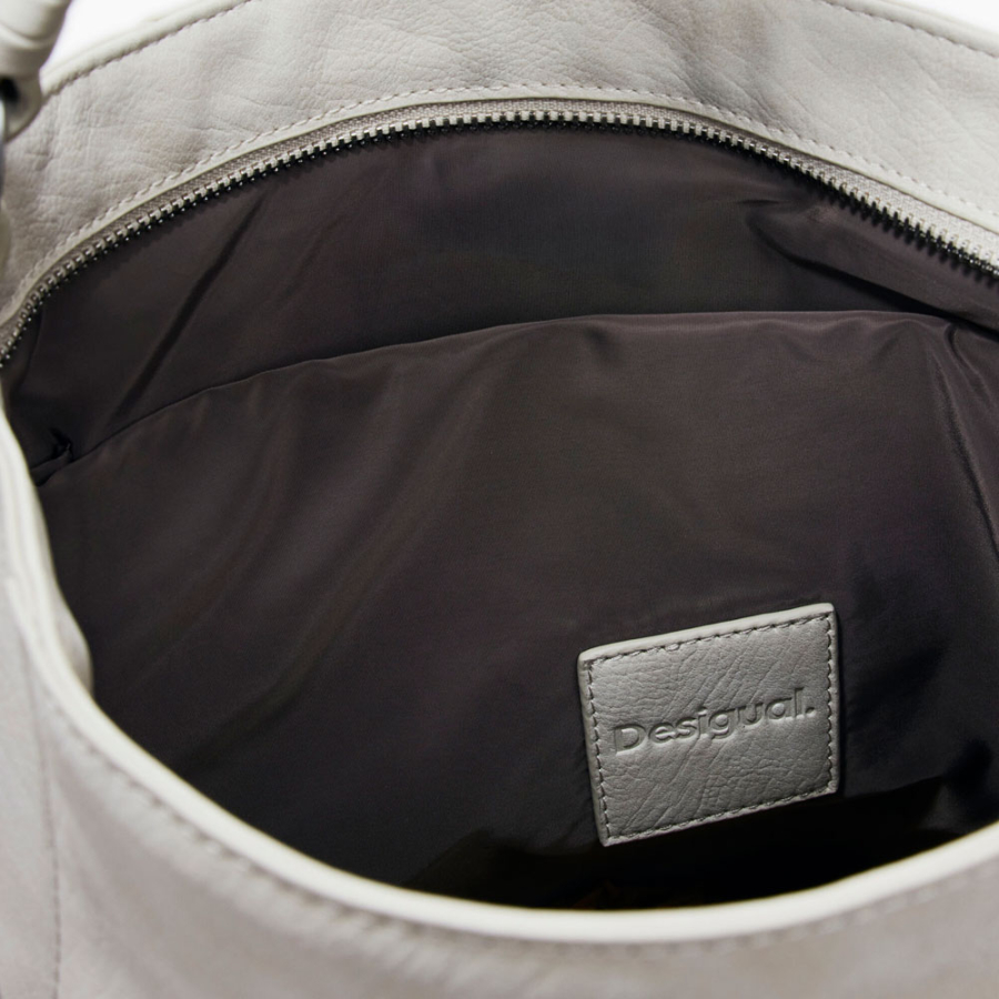 grand-sac-a-dos-effet-cuir-avec-logo grand-sac-a-dos-effet-cuir-avec-logo