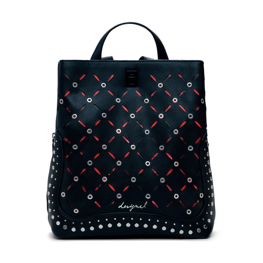 mochila-pequena-vazada-com-tachas mochila-pequena-vazada-com-tachas
