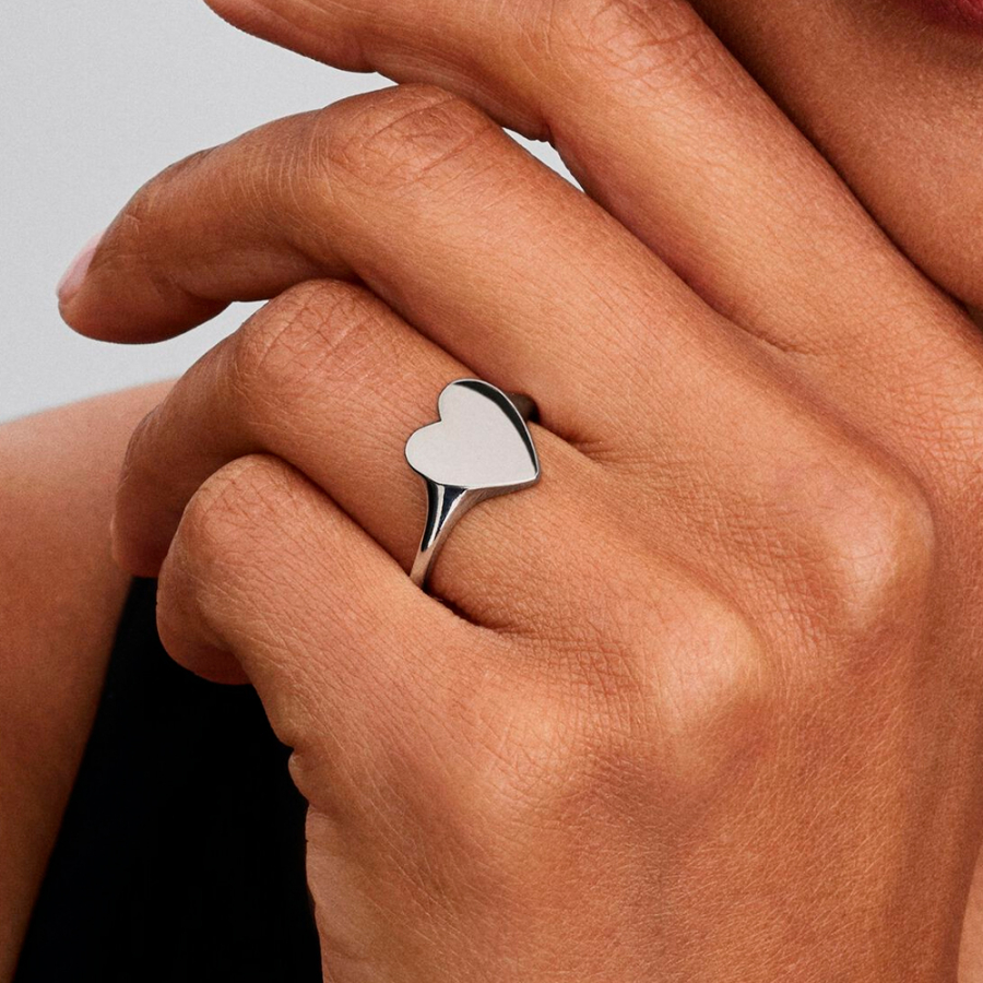 anillo-corazon-grabable-plata-de-primera-ley-193988c00