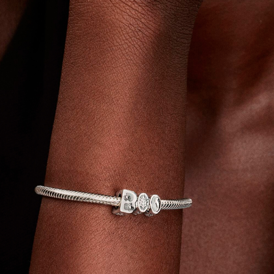 charm-boo-que-brilla-en-la-oscuridad-plata-de-primera-ley-794060c01 charm-boo-que-brilla-en-la-oscuridad-plata-de-primera-ley-794060c01
