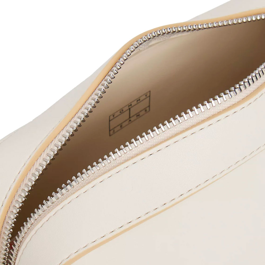 bolsa-tipo-mochila-com-logo