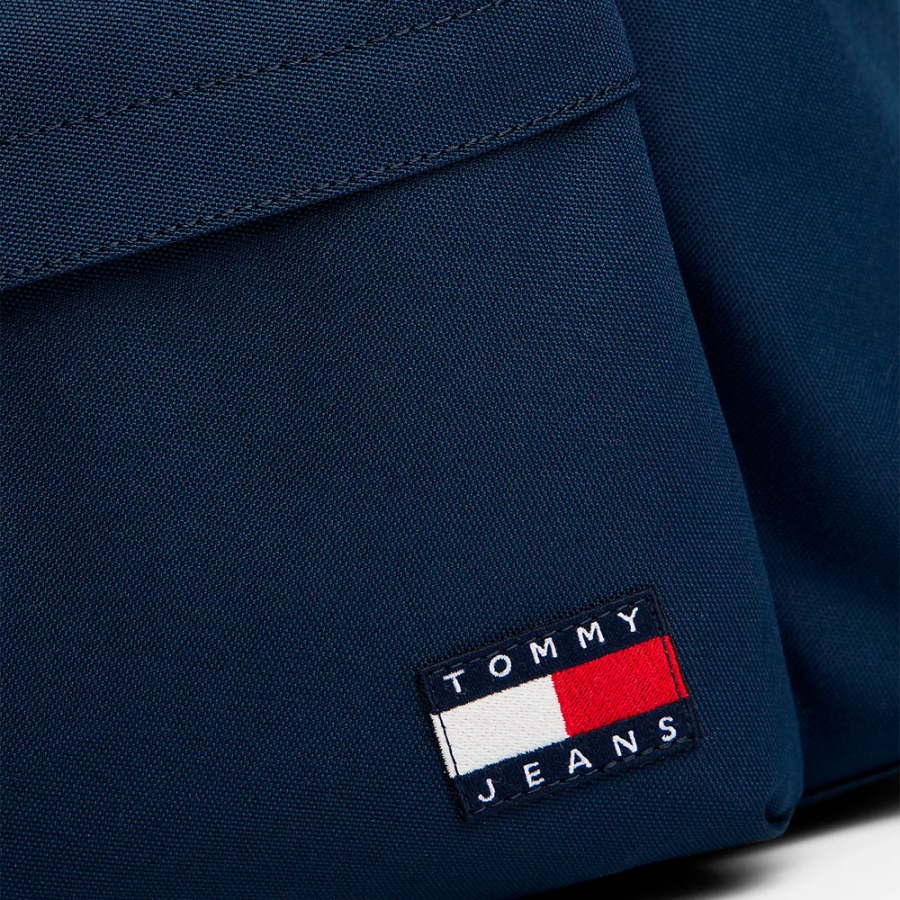 essential-logo-rucksack essential-logo-rucksack