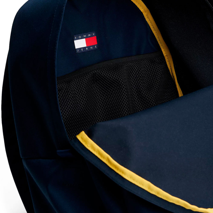 essential-logo-rucksack essential-logo-rucksack