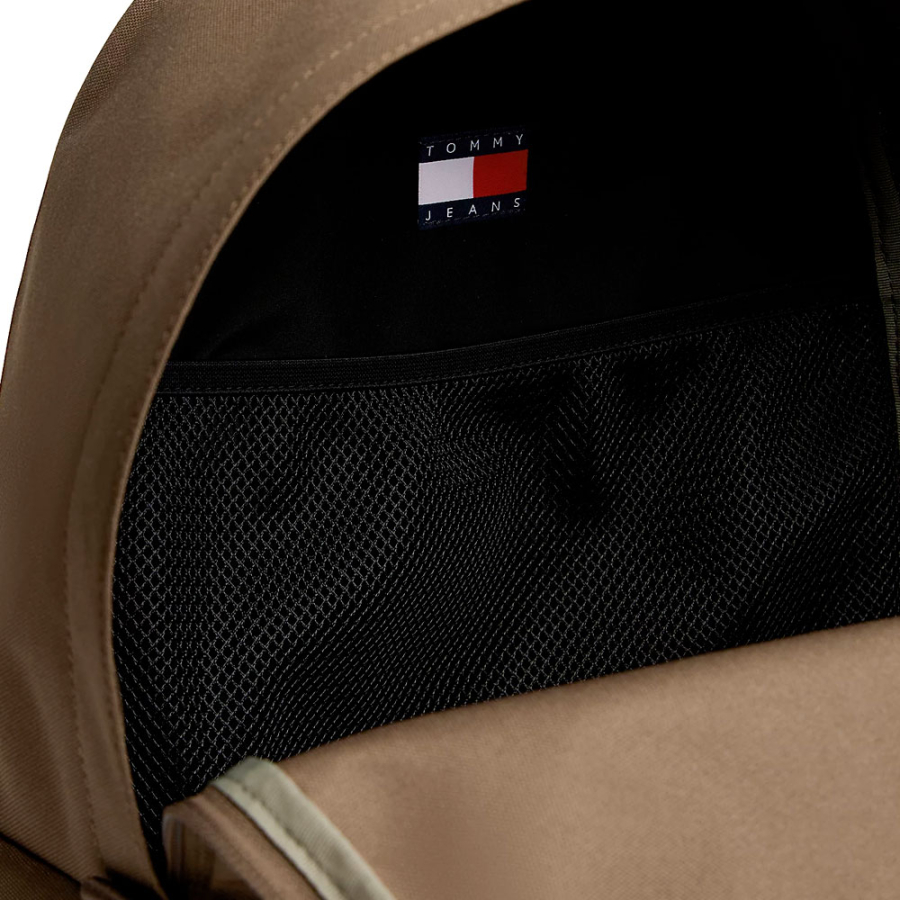 essential-logo-rucksack essential-logo-rucksack