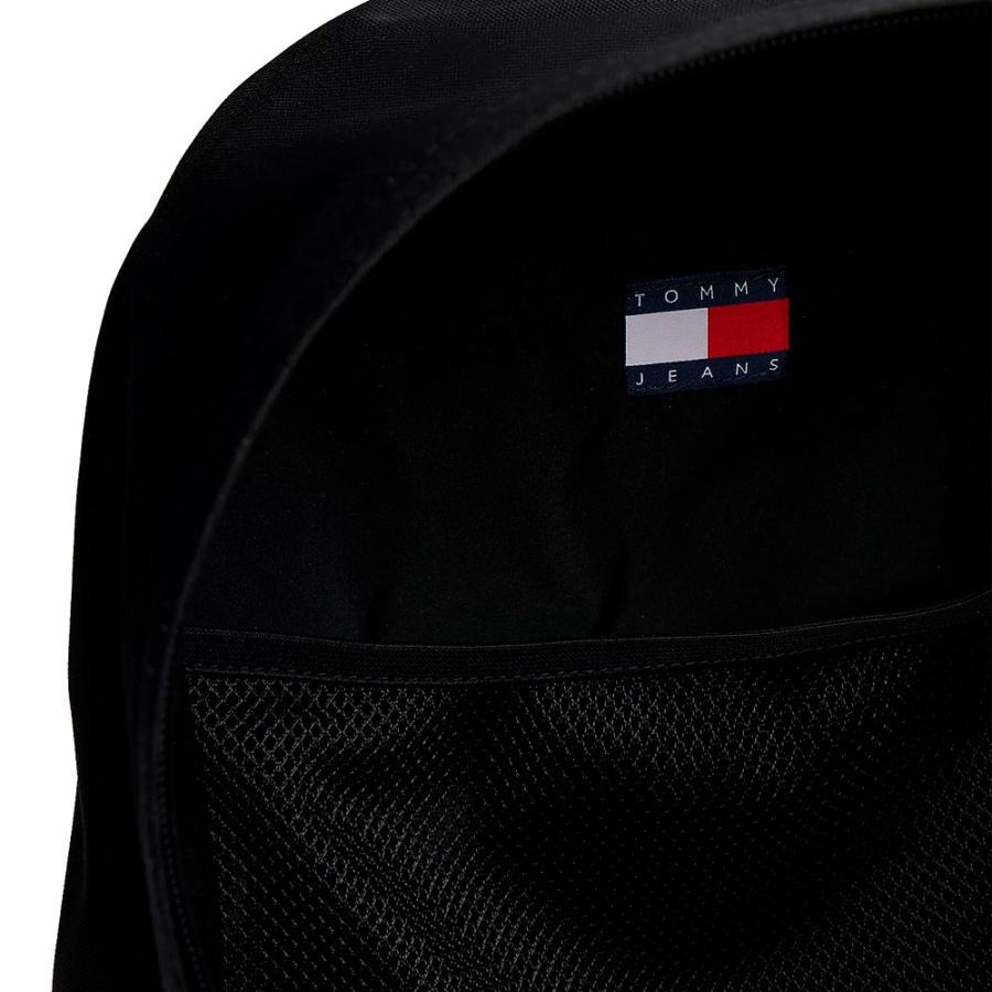 zaino-con-logo-essenziale