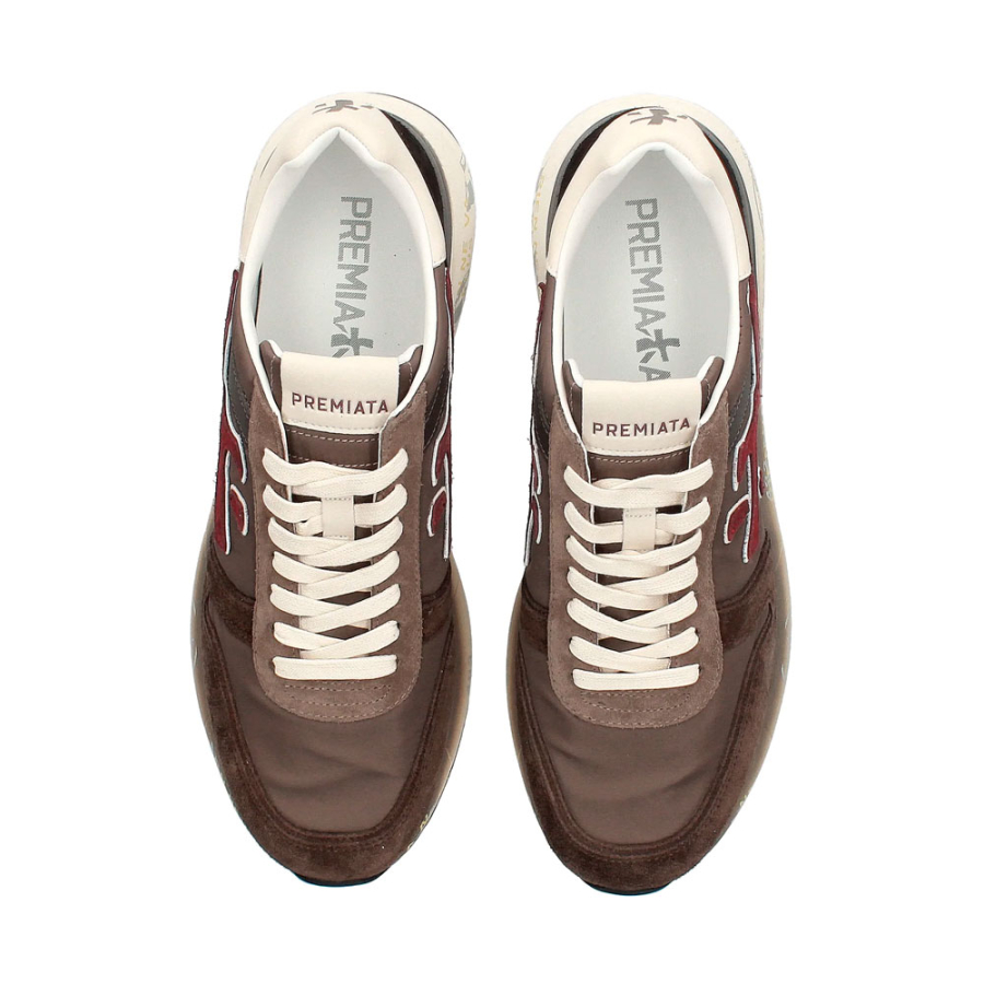 mick-sneaker mick-sneaker