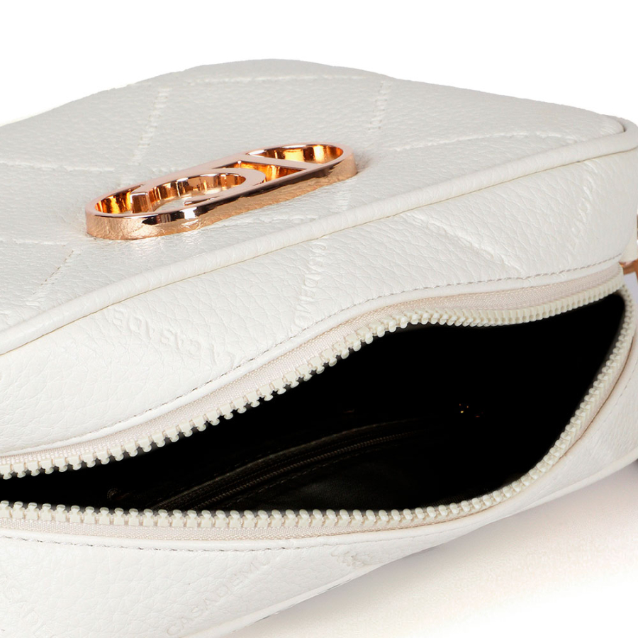 schultertasche-mit-diamant-monogramm schultertasche-mit-diamant-monogramm