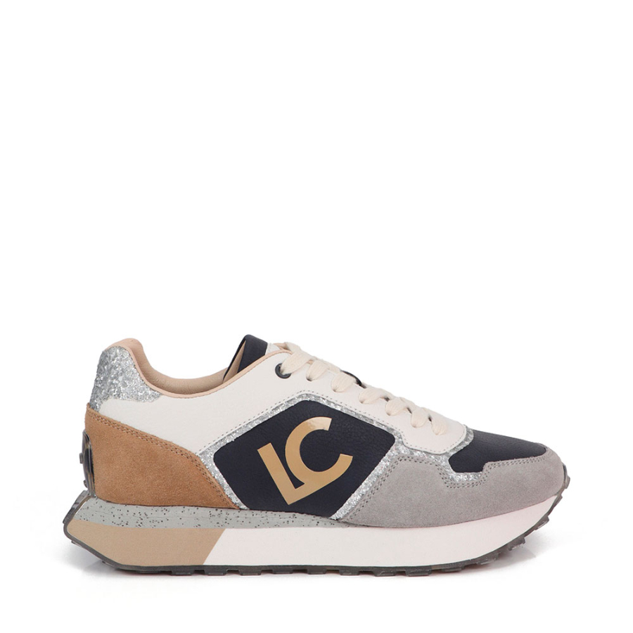 sneaker-mit-personalisierter-sohle-und-animalprint sneaker-mit-personalisierter-sohle-und-animalprint