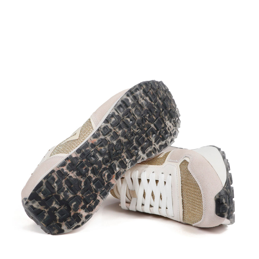 sneakers-con-suola-personalizzata-e-dettagli-dorati sneakers-con-suola-personalizzata-e-dettagli-dorati