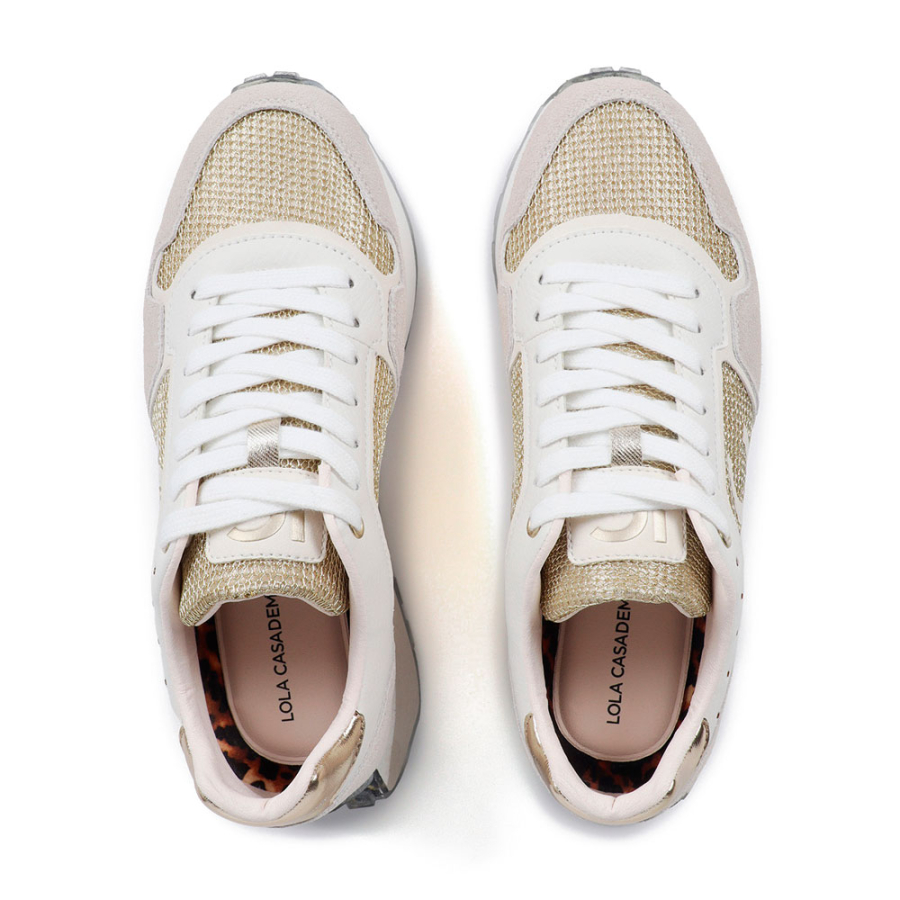 sneakers-with-personalized-soles-and-gold-details