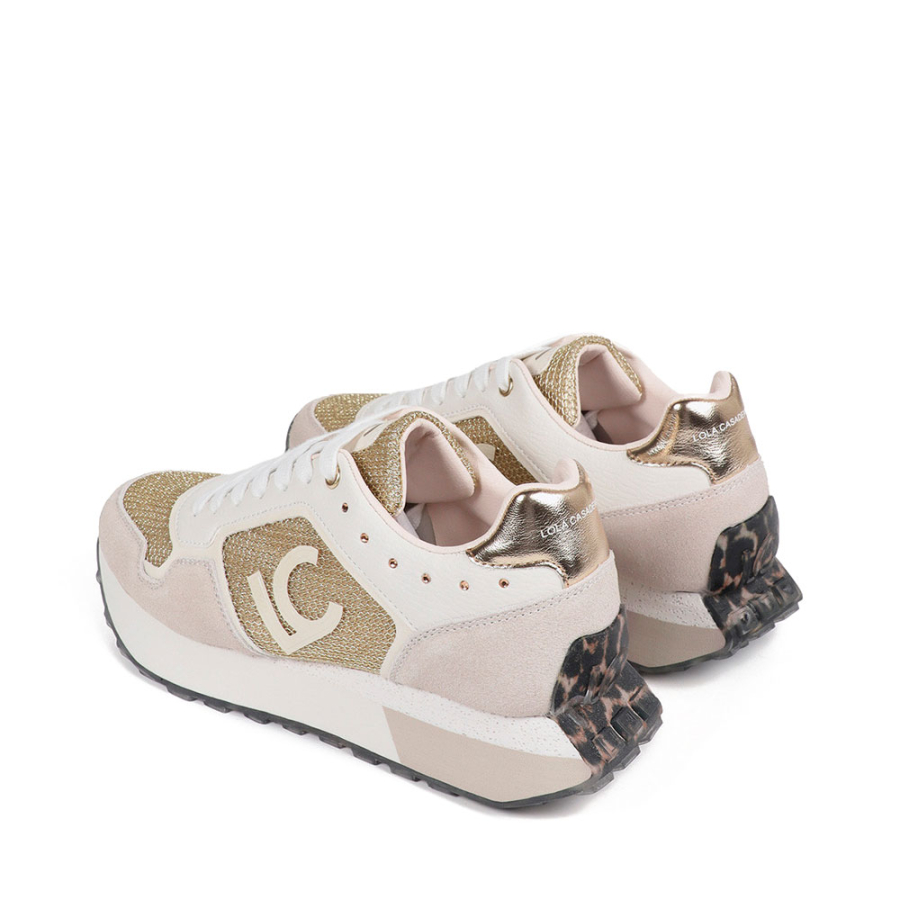 sneakers-con-suola-personalizzata-e-dettagli-dorati sneakers-con-suola-personalizzata-e-dettagli-dorati