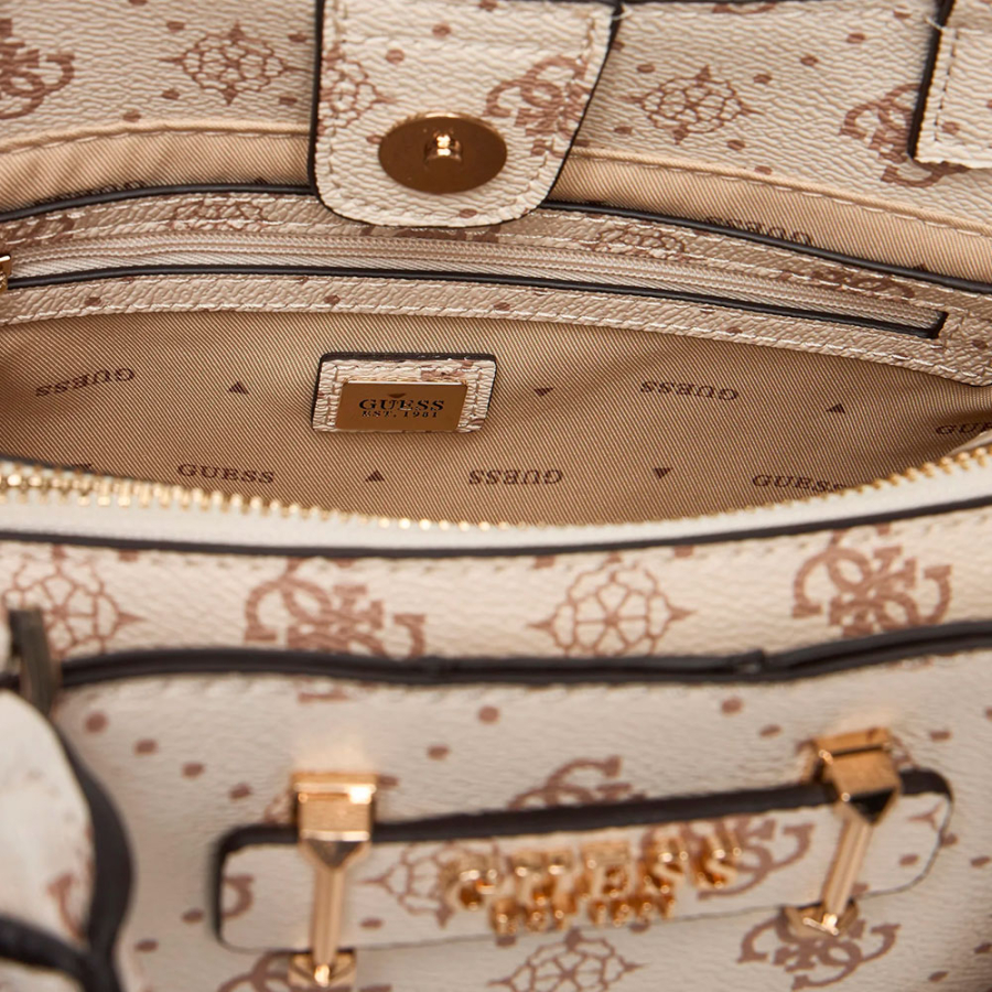 borsa-silia-girlfriend