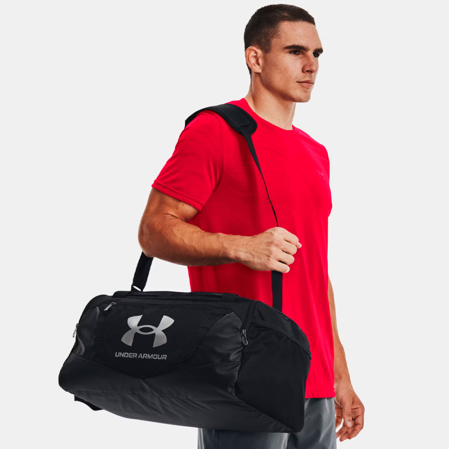 bolsa-de-deporte-pequena-ua-undeniable-50