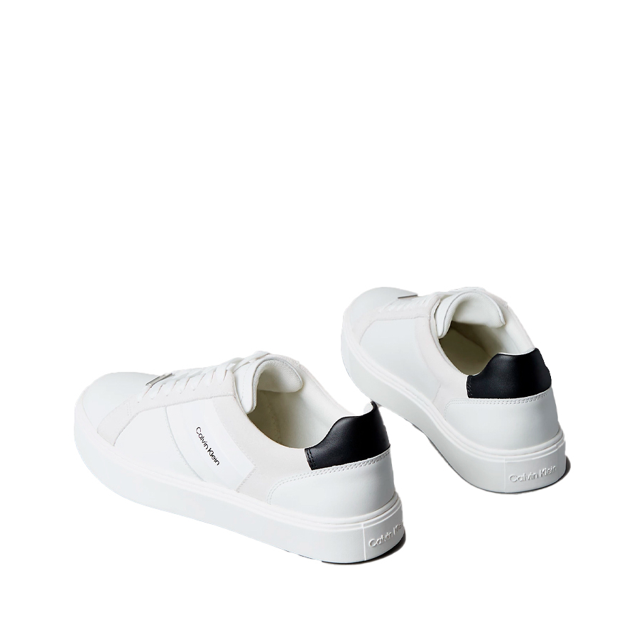 sneaker-aus-leder-und-wildleder-mit-flexibler-sohle sneaker-aus-leder-und-wildleder-mit-flexibler-sohle