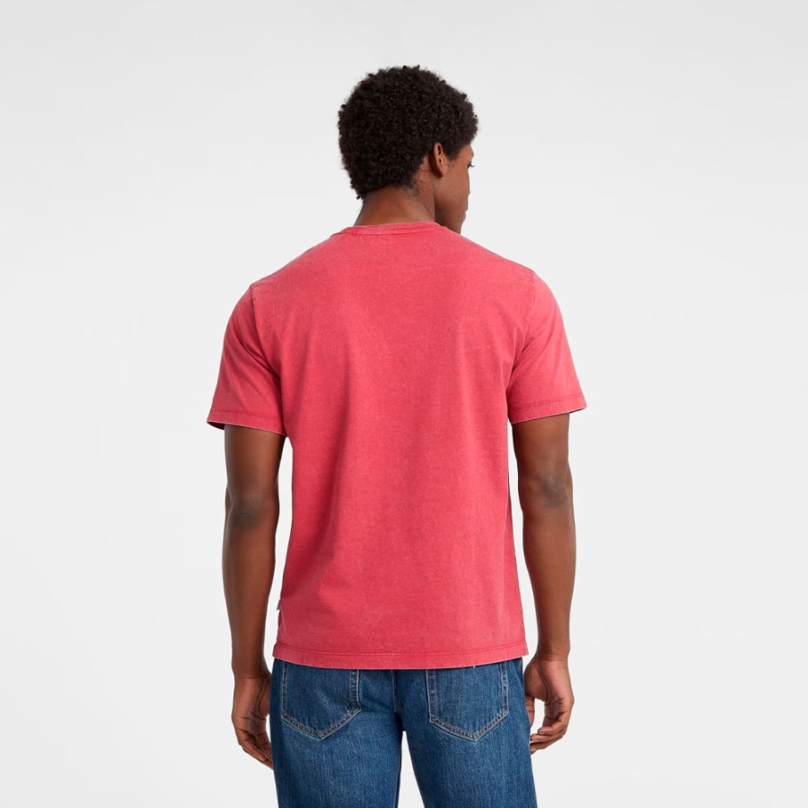 camiseta-con-estampado-logotipo-frontal camiseta-con-estampado-logotipo-frontal