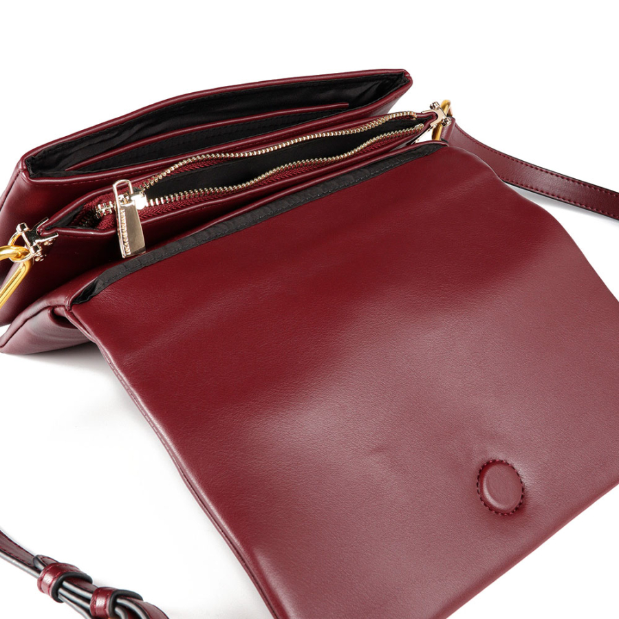 dreiteilige-umhangetasche-mit-uberschlag dreiteilige-umhangetasche-mit-uberschlag