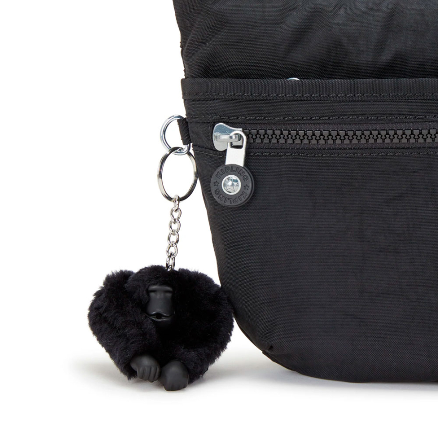 arto-s-umhangetasche arto-s-umhangetasche