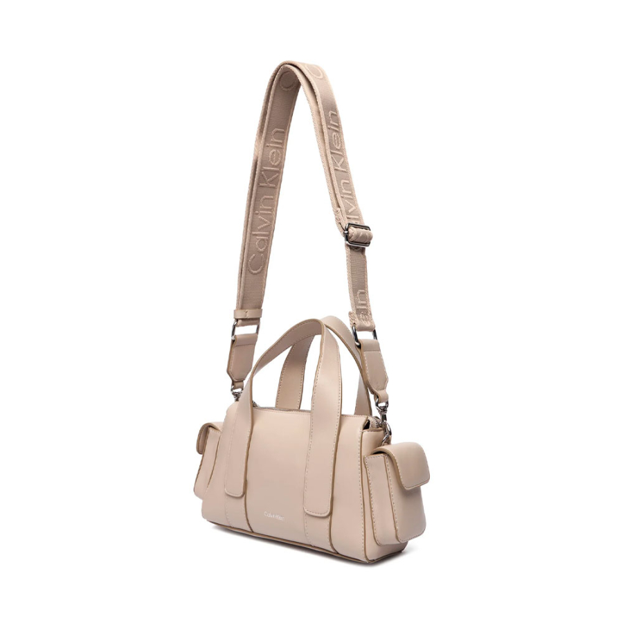 sac-a-main-bandouliere-convertible-en-jacquard sac-a-main-bandouliere-convertible-en-jacquard