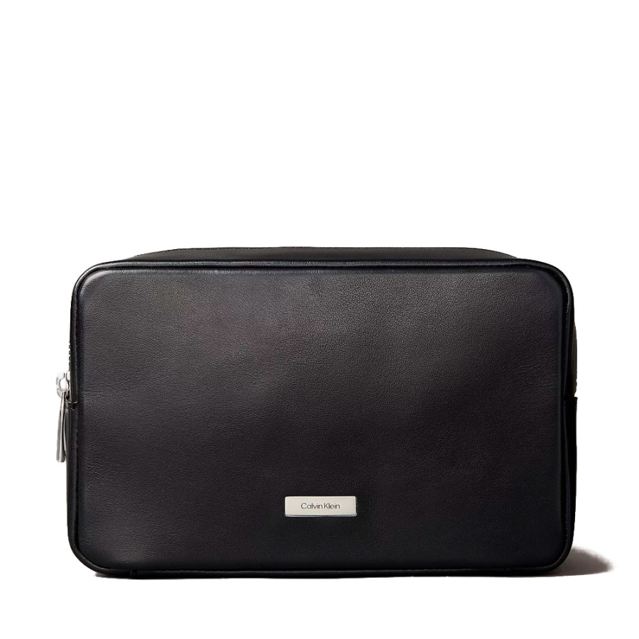 borsa-da-toilette-in-pelle-martellata
