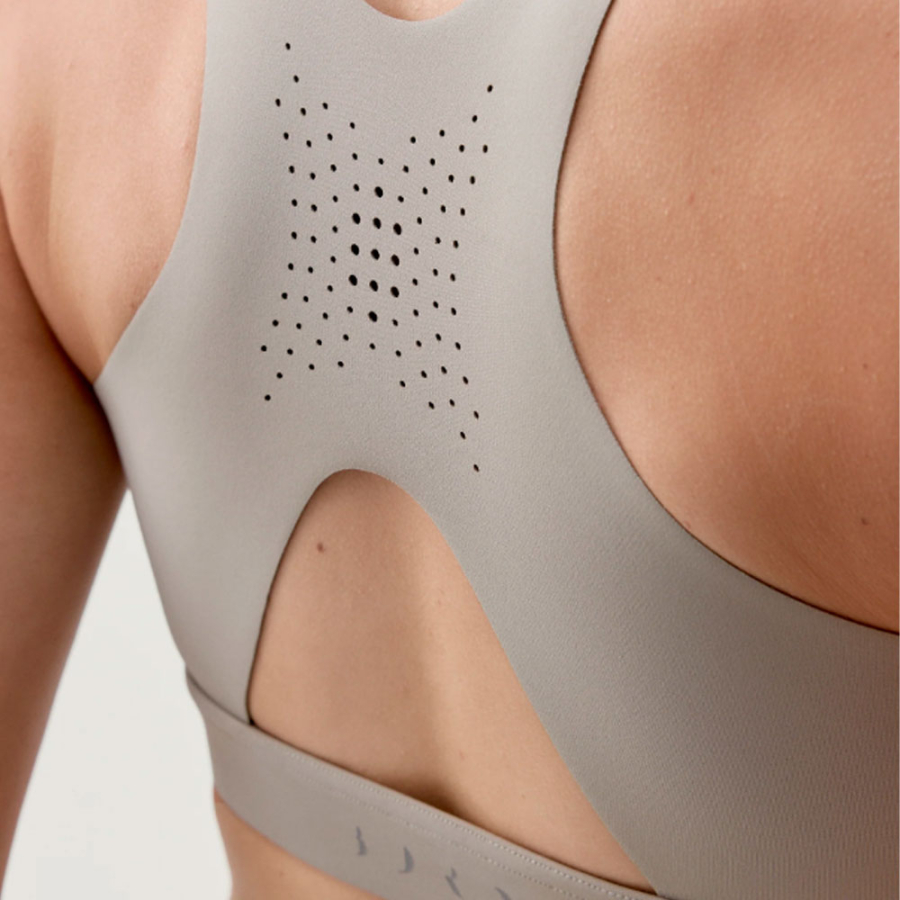 denise-sports-top